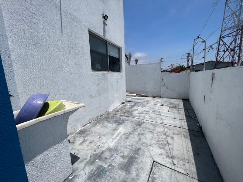 AYANGUE: NUEVA CASA 3/3 CON VISTA Y BAJADA AL MAR — foto 19