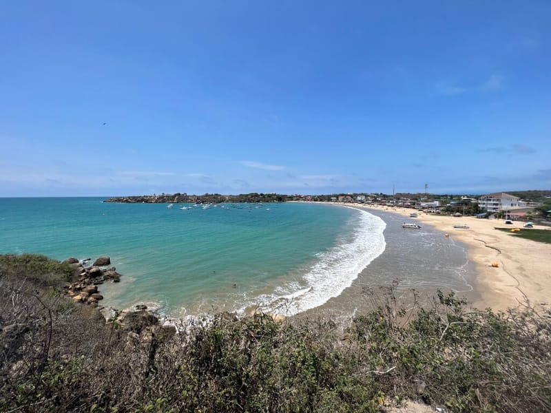 AYANGUE: NUEVA CASA 3/3 CON VISTA Y BAJADA AL MAR — foto 3