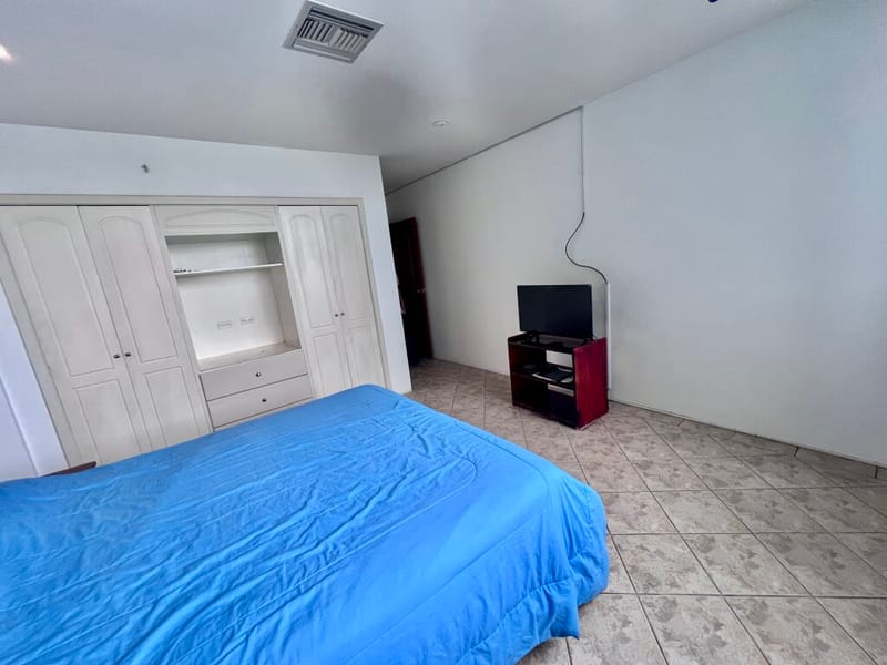 PUERTO LUCIA: GORGEOUS 4-BEDROOM, 4-BATHROOM OCEANFRONT APARTMENT — photo 14