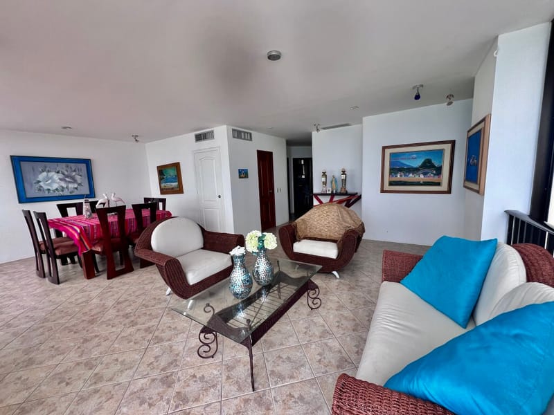 PUERTO LUCIA: GORGEOUS 4-BEDROOM, 4-BATHROOM OCEANFRONT APARTMENT — photo 7