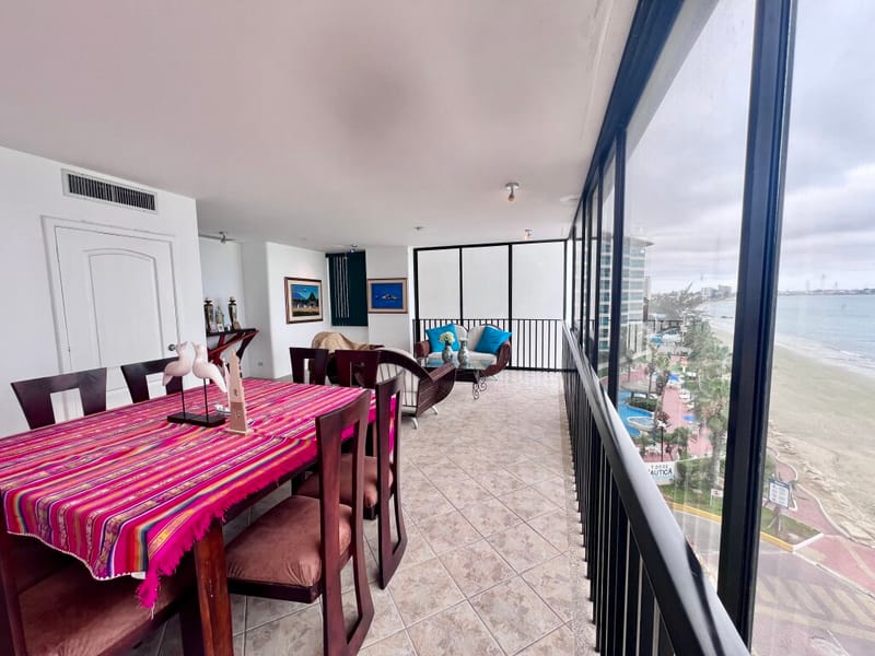 PUERTO LUCIA: GORGEOUS 4-BEDROOM, 4-BATHROOM OCEANFRONT APARTMENT — photo 4